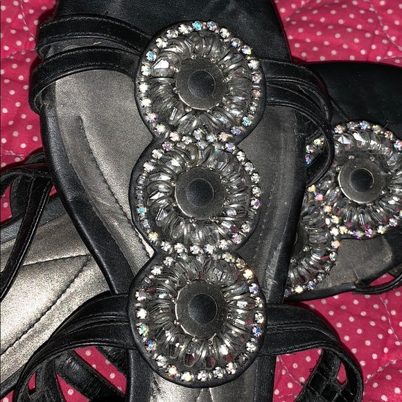 Sandals - Picture 2 of 3